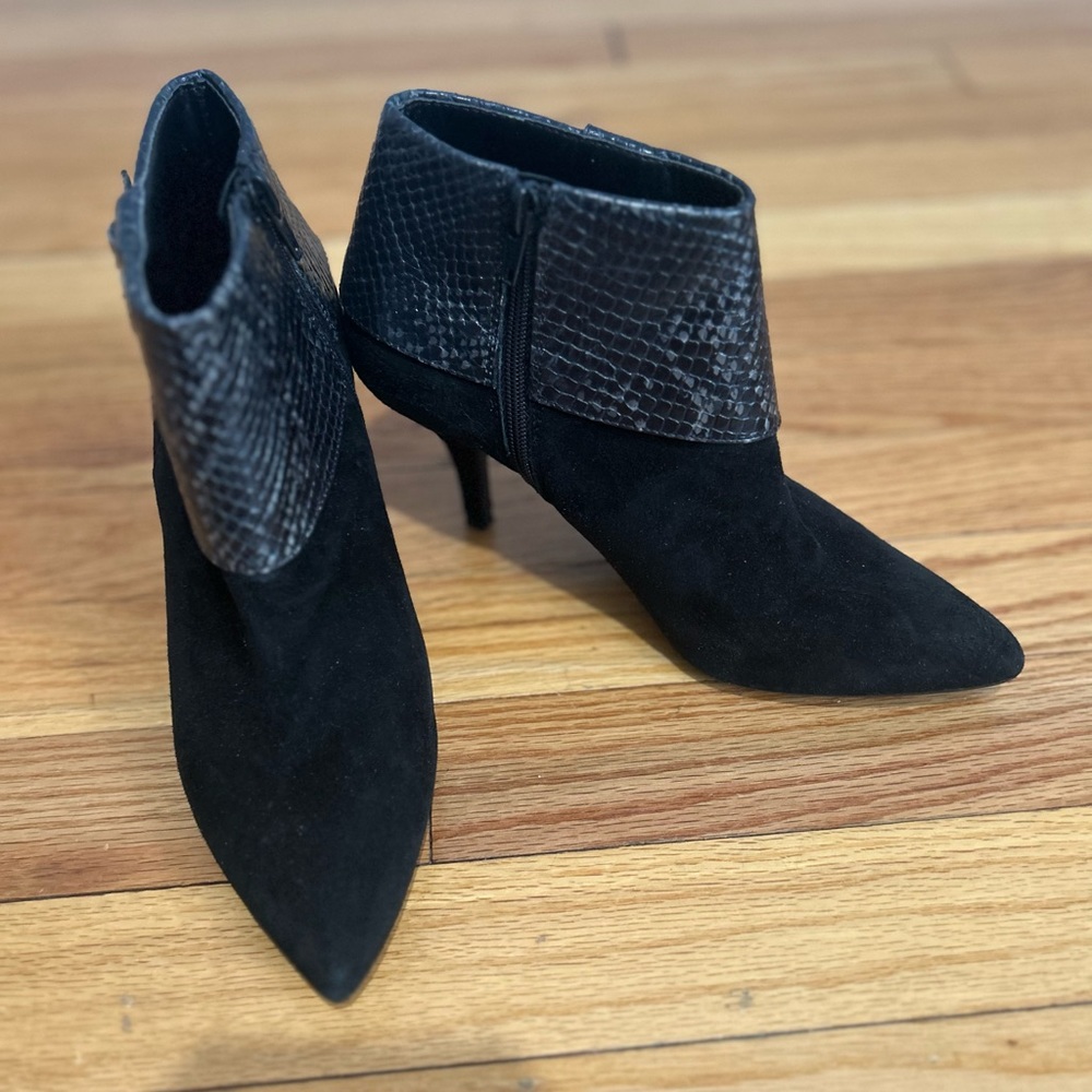 Vaneli black suede heels booties with animal print design size 6 1/2M